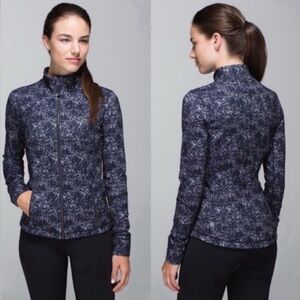 Lululemon Womens Size 10 Forme Jacket Rocky Road Sand Dune Toothpaste Activewear